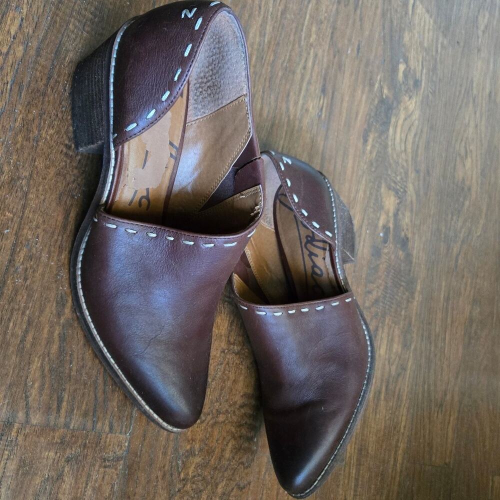Zodiac sz 9.5 Womens Maddie Brown Leather Block Heel Slip On